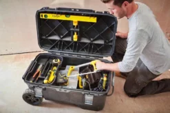 STANLEY - Coffre De Chantier Pro Etanche Fatmax - Dimensions 910 X 516 X 431 Mm -Scheppach Soldes Magasin Coffre de Chantier Pro Etanche Fatmax 113 litres