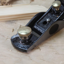 FAITHFULL - Lot Composé D'un Rabot N°4 Et D'un Rabot 60 1/2 -Scheppach Soldes Magasin FAITHFULL Lot compose d un rabot N 4 et d un rabot 6 5