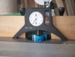 ELBE - HEBOR H-50 - Appareil De Mesure De Précision Pour Toupies -Scheppach Soldes Magasin Mesu H50 porte outil