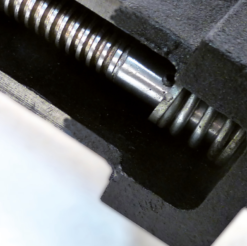 PEUGEOT - EBT125 Etau D'établi Pivotant 125 Mm -Scheppach Soldes Magasin PEUGEOT Etau d etabli pivotant EBT 125 100705 3