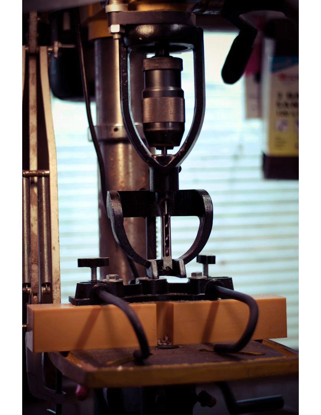 HOLZPROFI - KTPM Kit De Transformation Perceuse à Colonne En Mortaiseuse à Bédane Carré 2 HOLZPROFI - KTPM Kit De Transformation Perceuse à Colonne En Mortaiseuse à Bédane Carré – Image 2